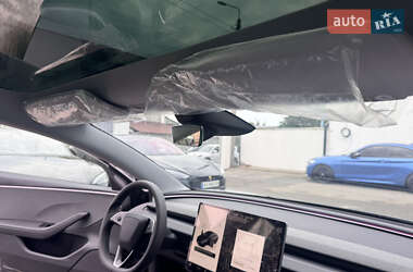 Седан Tesla Model 3 2024 в 