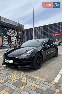 Tesla Model 3 2019 Tesla Model 3 2019