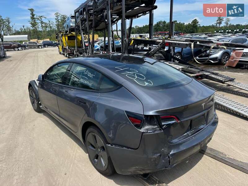 Седан Tesla Model 3 2023 в Киеве