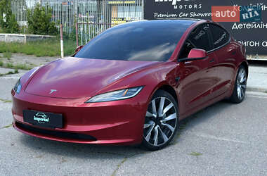 Tesla Model 3 2024