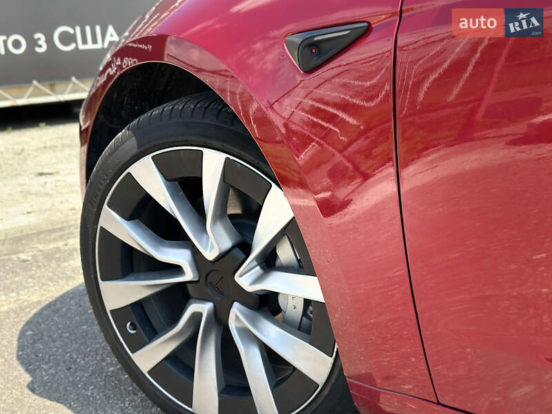 Седан Tesla Model 3 2024 в Харькове