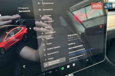 Седан Tesla Model 3 2018 в 