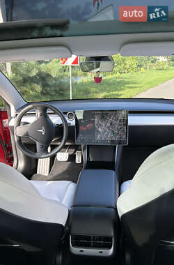 Седан Tesla Model 3 2018 в Києві