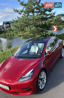 Седан Tesla Model 3 2018 в Києві