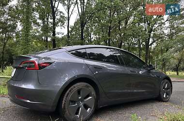 Седан Tesla Model 3 2023 в 