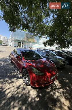 Седан Tesla Model 3 2019 в Одесі