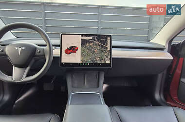Седан Tesla Model 3 2021 в 