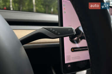 Седан Tesla Model 3 2018 в 