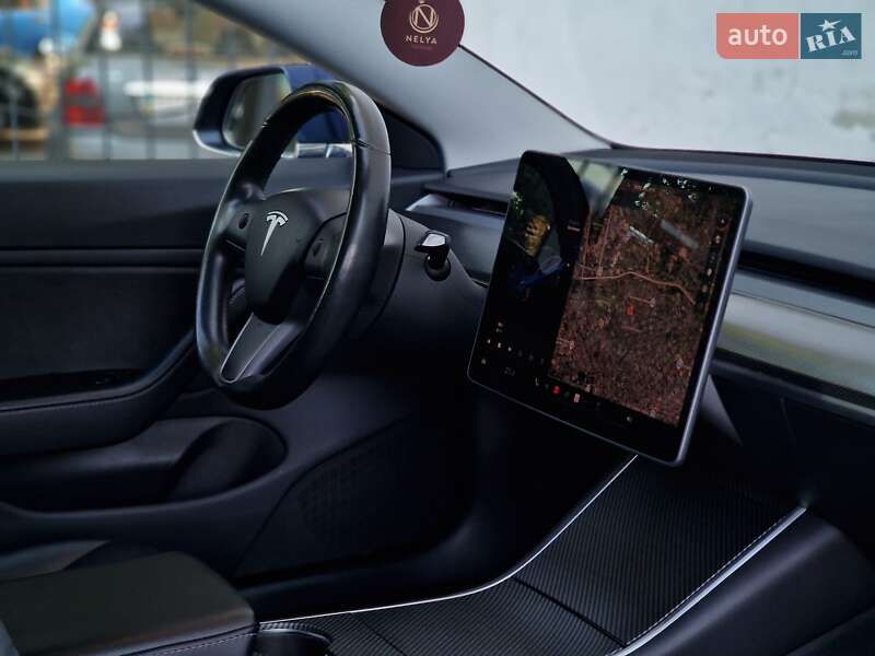 Седан Tesla Model 3 2018 в Одесі