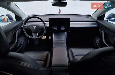 Седан Tesla Model 3 2018 в 