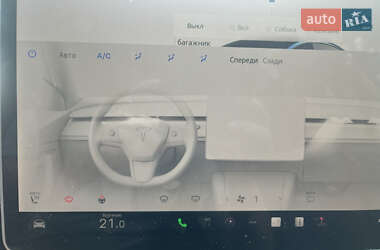 Седан Tesla Model 3 2023 в Києві