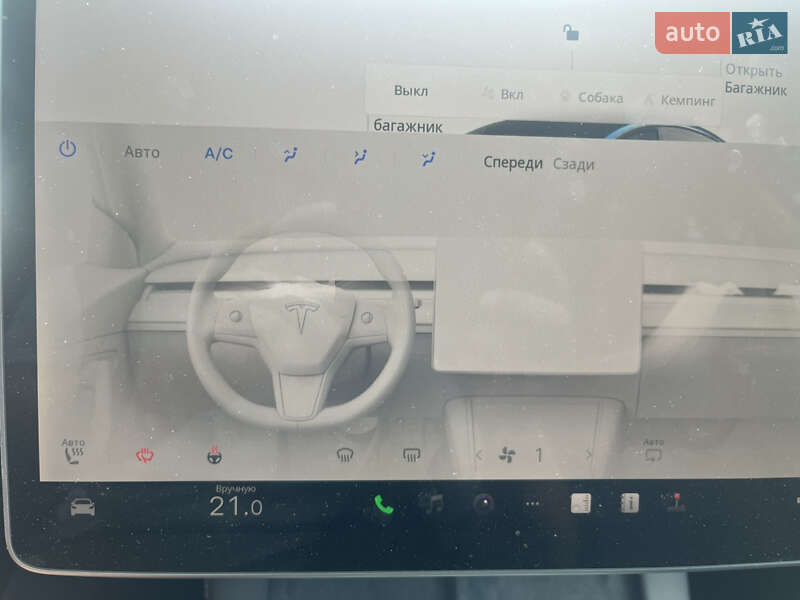 Седан Tesla Model 3 2023 в Киеве
