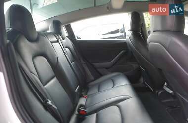 Седан Tesla Model 3 2019 в 