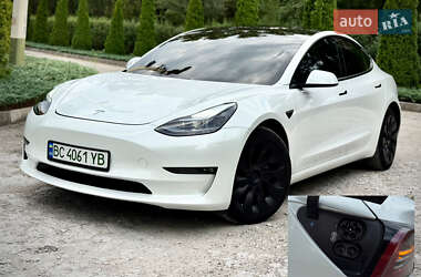 Седан Tesla Model 3 2021 в Дніпрі