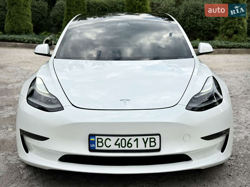 Седан Tesla Model 3 2021 в Днепре