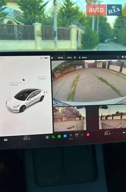 Седан Tesla Model 3 2022 в 