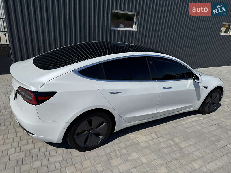 Седан Tesla Model 3 2020 в Белой Церкви