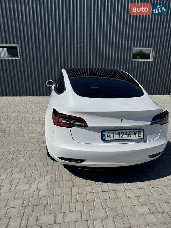 Седан Tesla Model 3 2020 в Белой Церкви