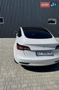 Седан Tesla Model 3 2020 в 