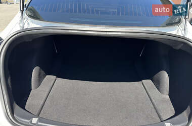 Седан Tesla Model 3 2020 в 