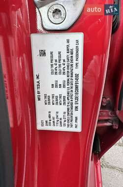 Седан Tesla Model 3 2021 в 