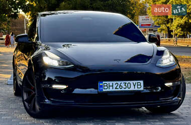 Седан Tesla Model 3 2018 в 
