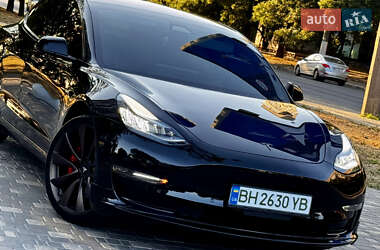 Седан Tesla Model 3 2018 в 