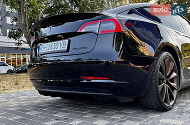 Седан Tesla Model 3 2018 в 