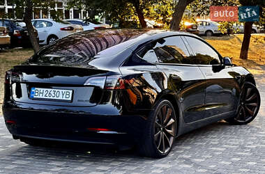 Седан Tesla Model 3 2018 в 