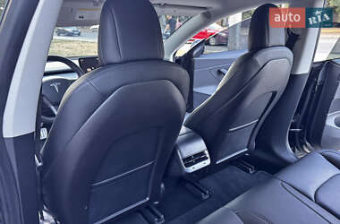 Седан Tesla Model 3 2018 в 