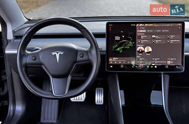 Седан Tesla Model 3 2018 в 