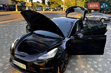 Седан Tesla Model 3 2018 в 