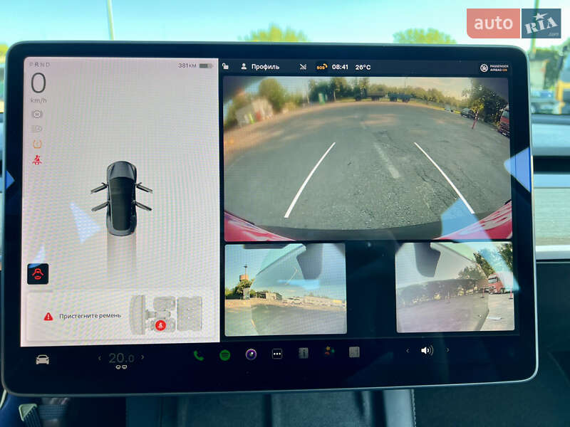 Седан Tesla Model 3 2020 в Ровно