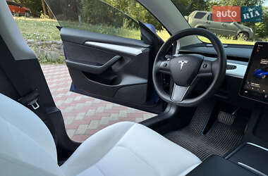 Седан Tesla Model 3 2022 в Дніпрі