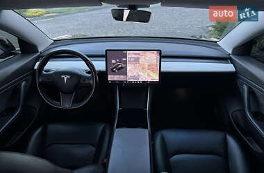 Седан Tesla Model 3 2018 в 