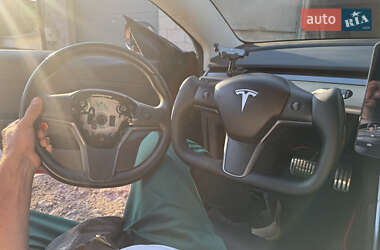 Седан Tesla Model 3 2018 в 