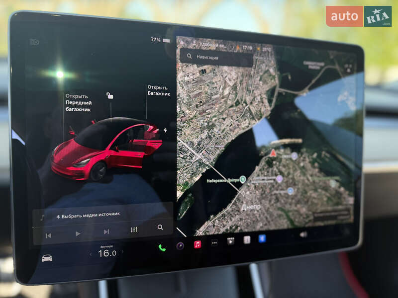 Седан Tesla Model 3 2018 в Дніпрі