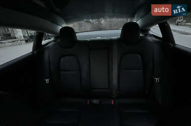 Седан Tesla Model 3 2018 в 