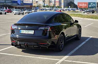 Седан Tesla Model 3 2019 в 
