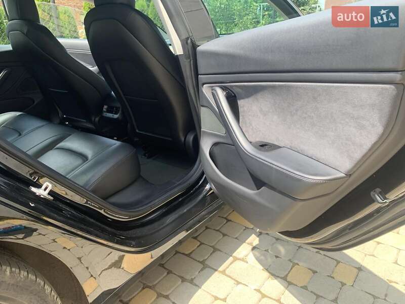 Седан Tesla Model 3 2018 в Львове фото 14 Седан Tesla Model 3 2018 в Львове
