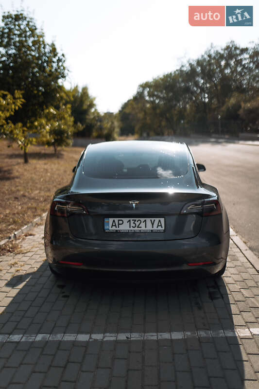 Седан Tesla Model 3 2018 в Запорожье
