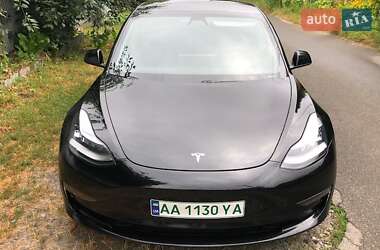 Седан Tesla Model 3 2020 в 