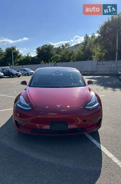 Седан Tesla Model 3 2019 в Києві