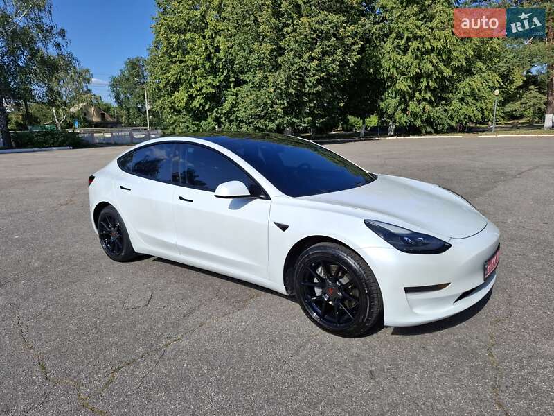 Седан Tesla Model 3 2021 в Харькове