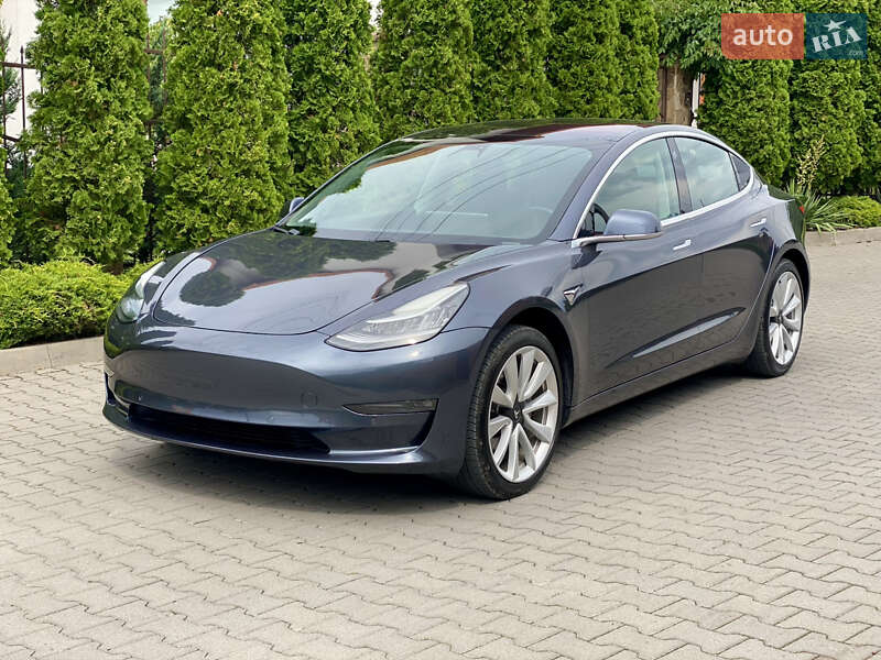 Tesla Model 3 2018