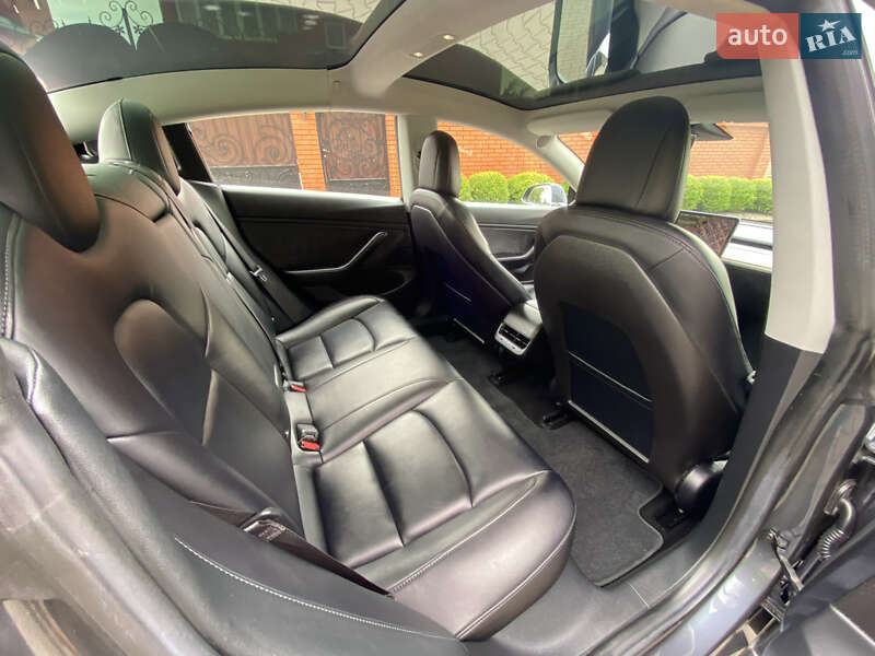 Седан Tesla Model 3 2018 в Хмельницькому