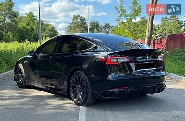 Седан Tesla Model 3 2021 в Житомирі