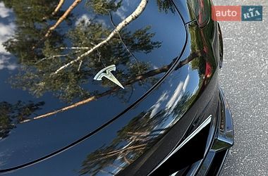 Седан Tesla Model 3 2021 в Житомирі