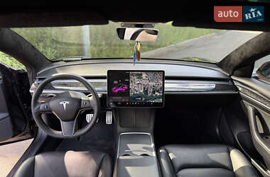 Седан Tesla Model 3 2021 в 