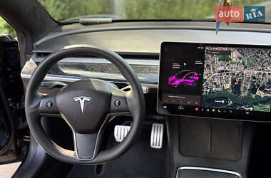 Седан Tesla Model 3 2021 в 